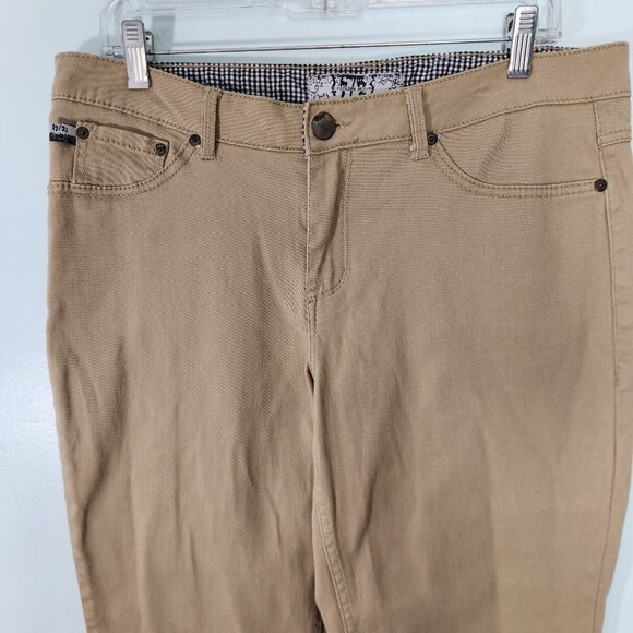 17/21 Exclusive Denim Capri Jeans Cuffed Low Rise Womens Size 10 Beige EUC - Picture 7 of 14